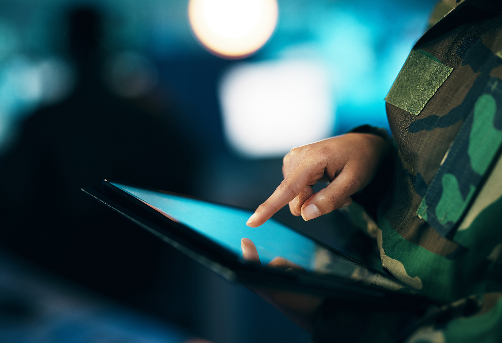 6 Ways Military Touchscreens Outperform Consumer Devices