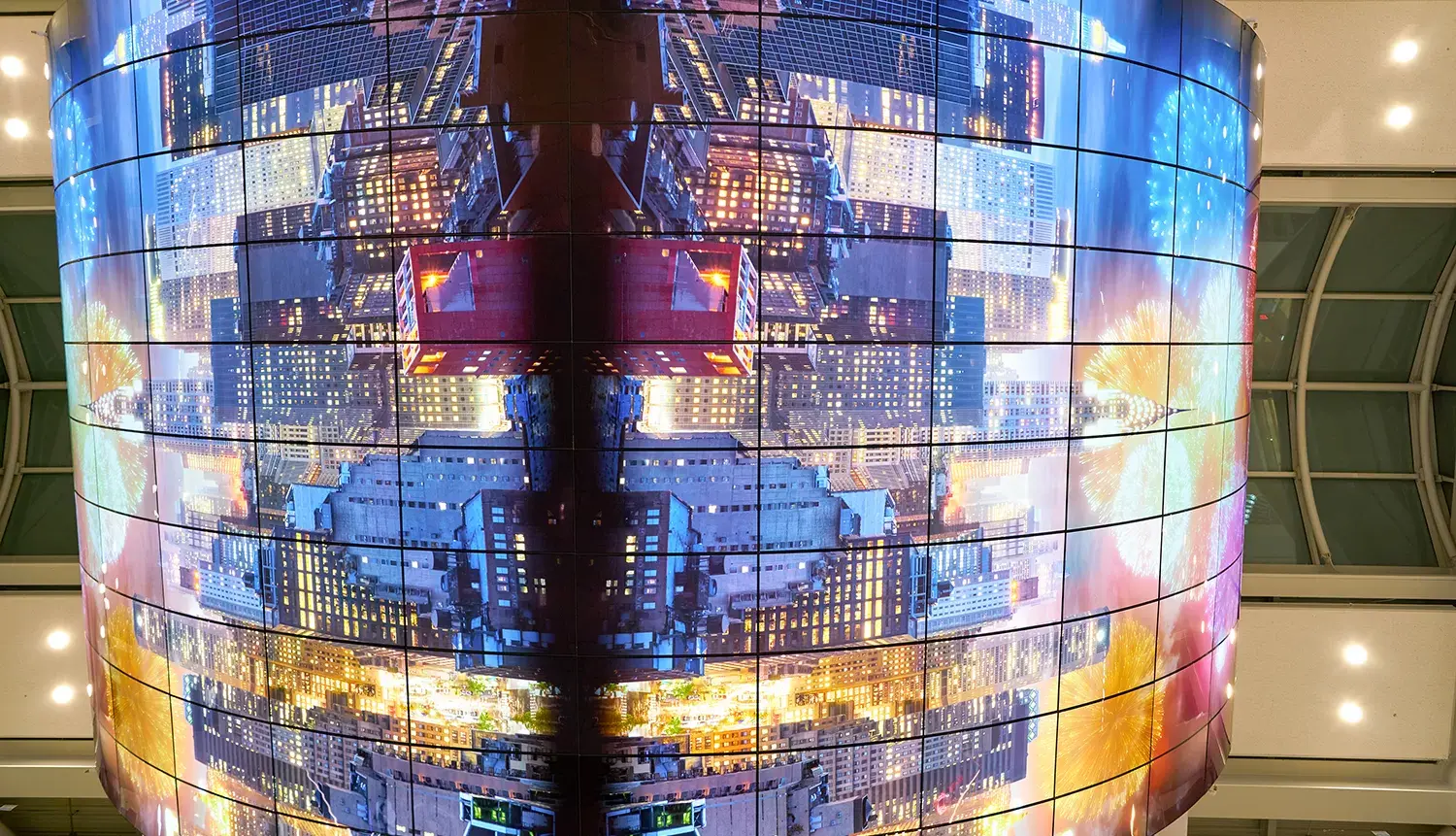 The Role of OLED in Creating Bendable Screen Technology (Clone)